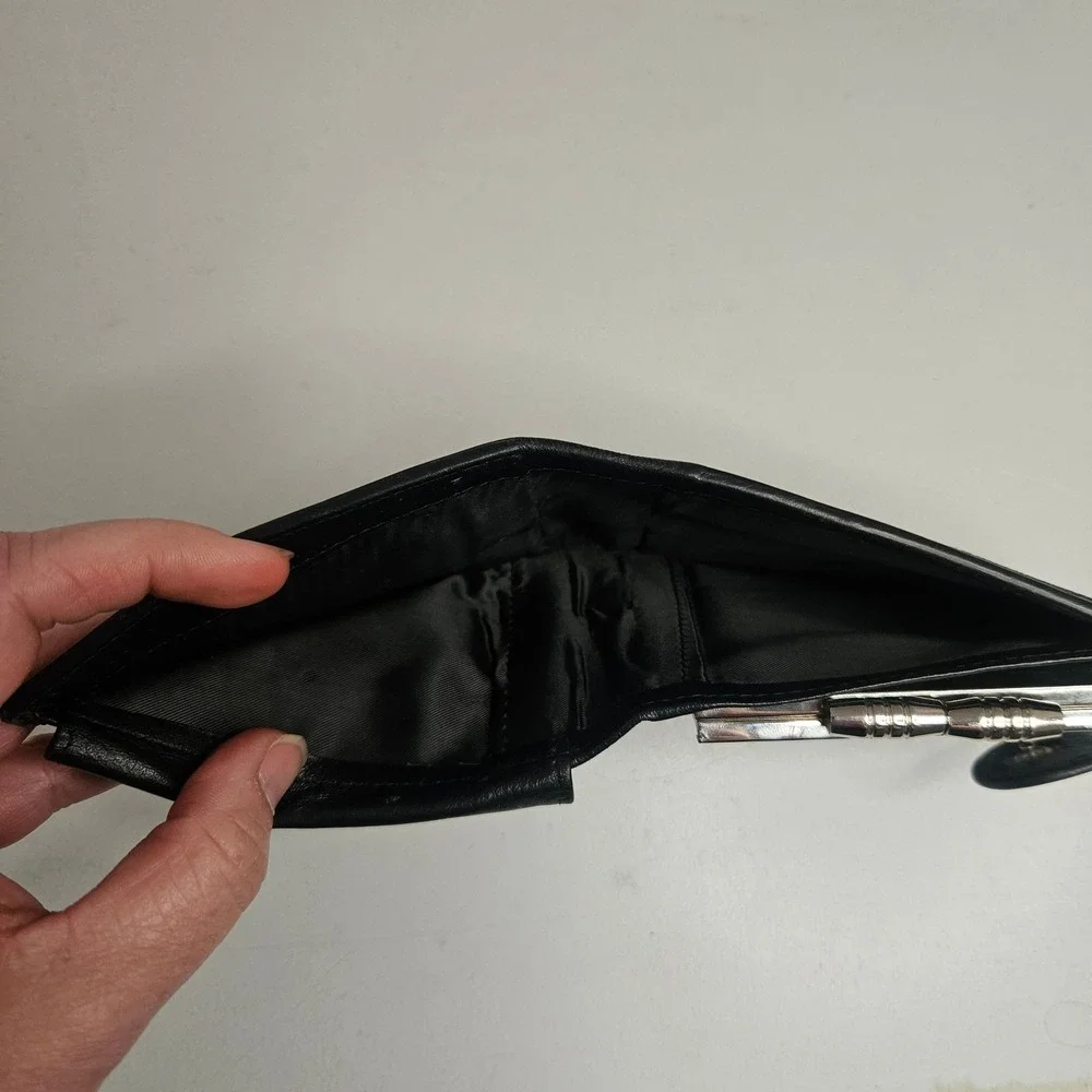 Infinity Genuine Stingray Skin Bifold Wallet Black Exotic Leather Kiss Lock Coin
